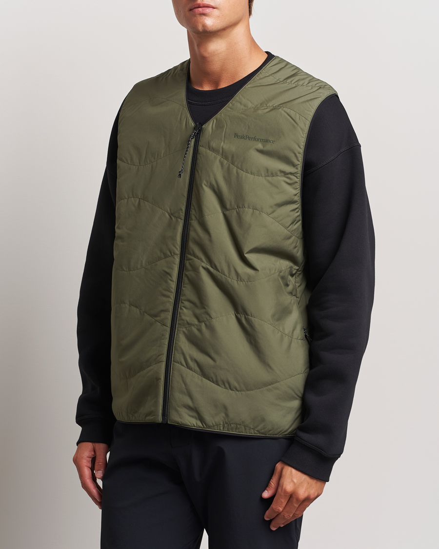 Herr | Jackor | Peak Performance | Insulated Reversable Vest Pine Needle