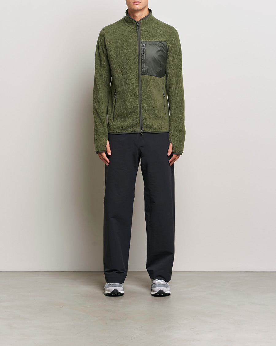 Herr | Tröjor | Peak Performance | Pile Full Zip Pine Needle