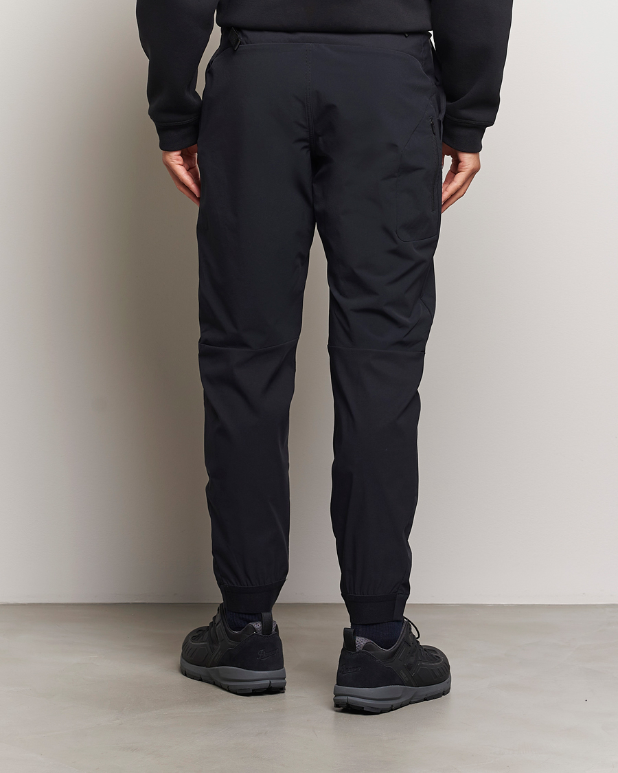 Herr | Byxor | Peak Performance | Trail Pants Black