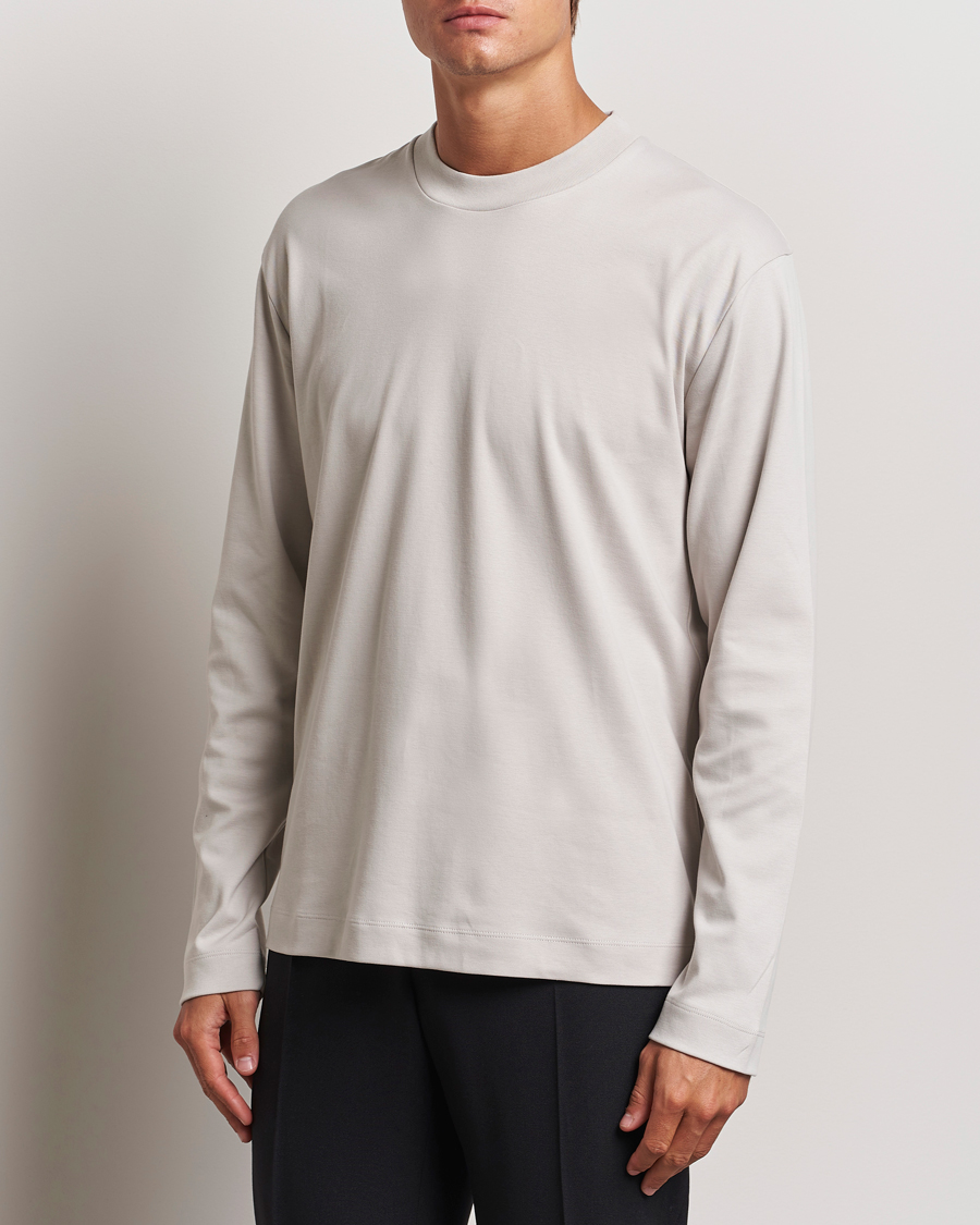 Herr | T-Shirts | Sunspel | Heavyweight Mock Neck Long Sleeve T-Shirt Putty