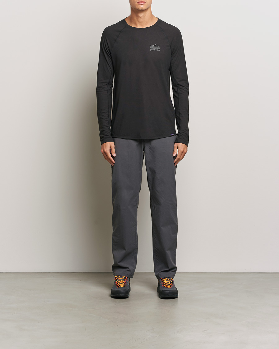Herr | T-Shirts | Patagonia | Long Sleeve Cap Cool Trail Graphic Shirt Black