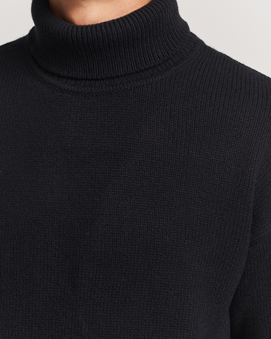 Herr | Tröjor | Colorful Standard | Merino Wool Turtleneck Deep Black