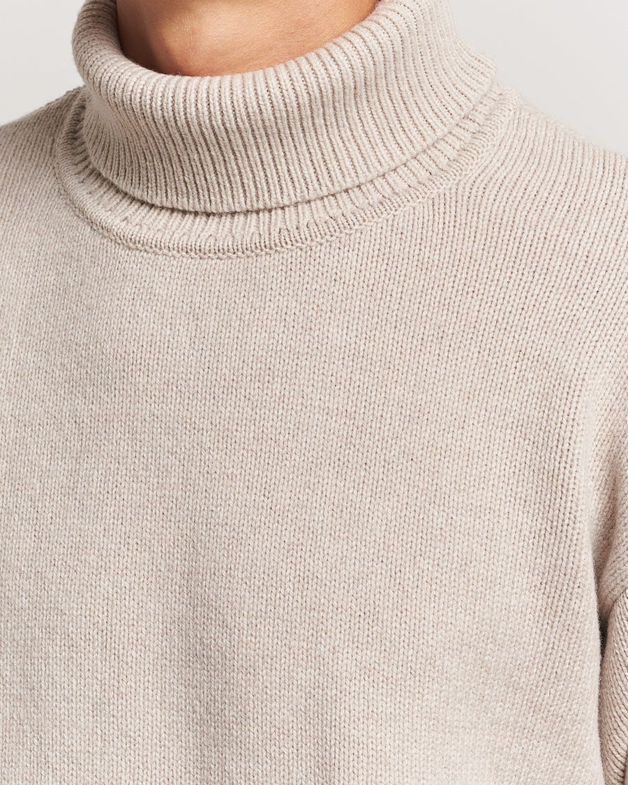 Herr | Tröjor | Colorful Standard | Merino Wool Turtleneck Ivory White