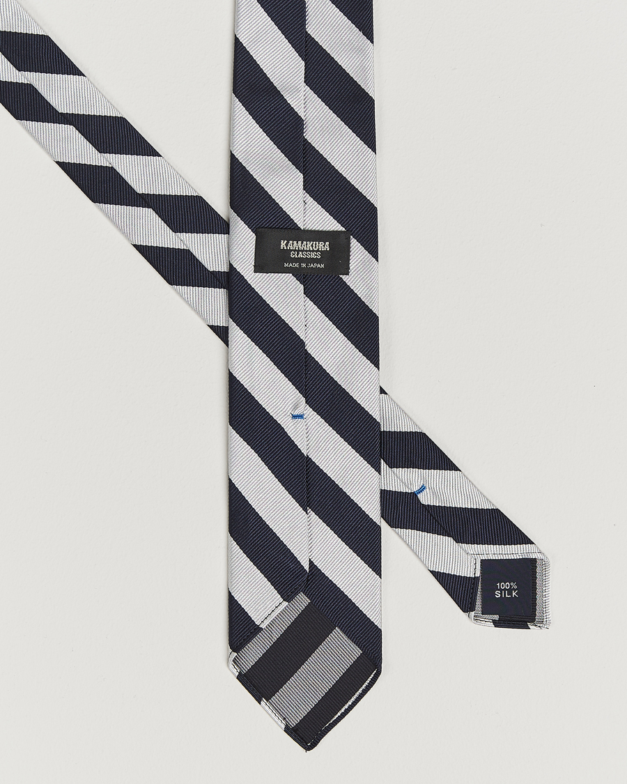 Herr | Slipsar | Kamakura Shirts | Vintage Ivy Regimental Stripe Silk Tie Navy/Silver
