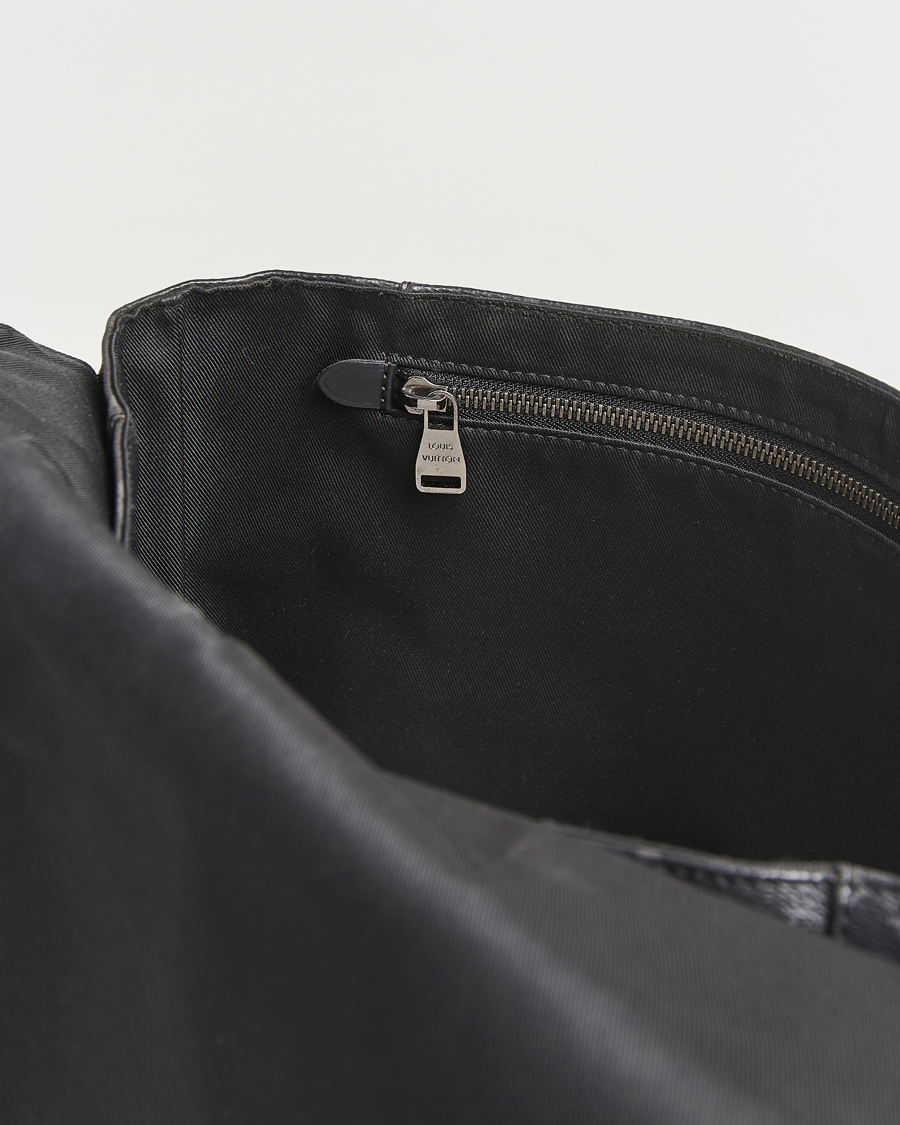 Herr | Pre-Owned & Vintage Bags | Louis Vuitton Pre-Owned | Explorer Messenger Bag Monogram Eclipse