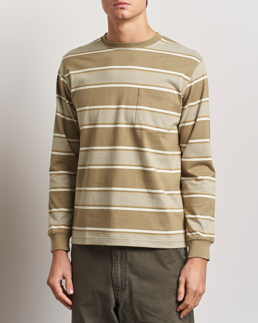 Herr | T-Shirts | BEAMS PLUS | Wide Stripe Pocket T-Shirt Olive