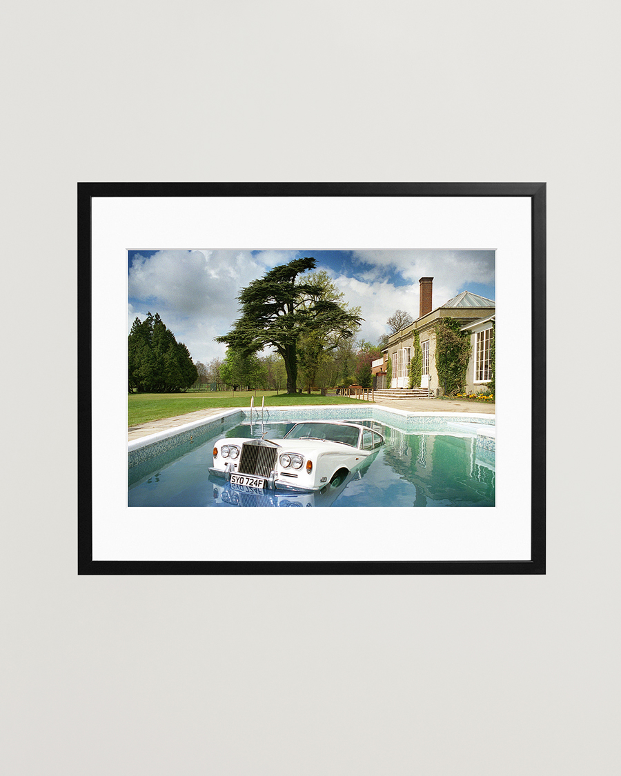 Herr | Tavlor | Sonic Editions | Framed Rolls in the Pool