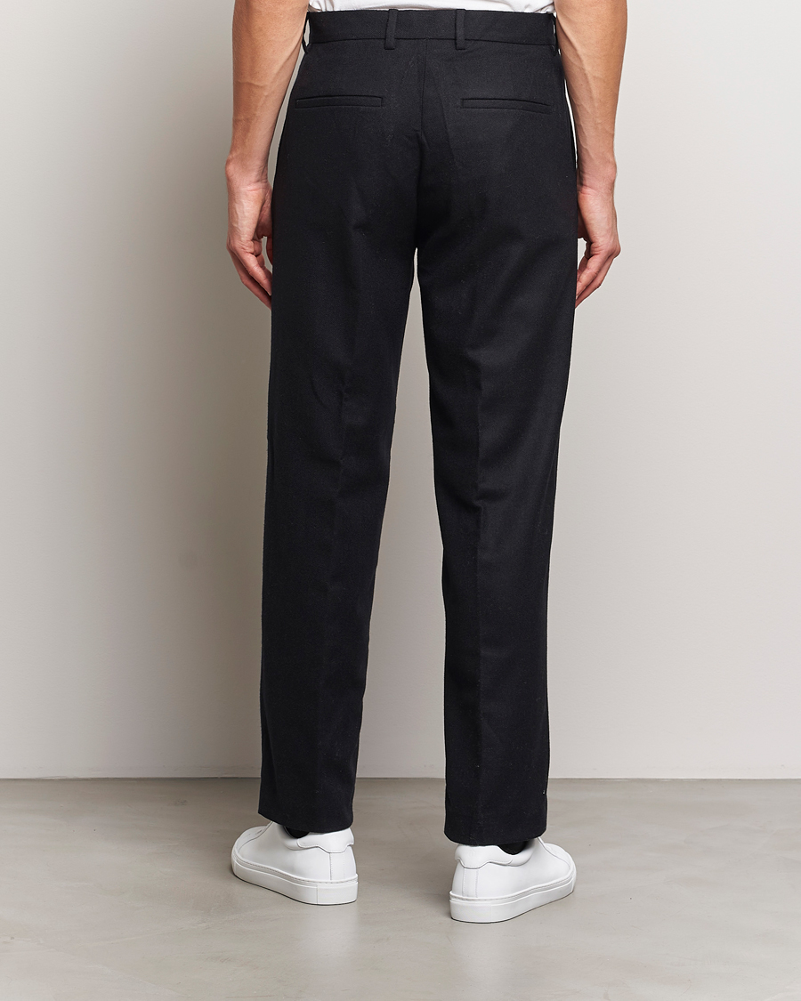 Herr | Byxor | A Day's March | Gairloch Relaxed Wool Trousers Black
