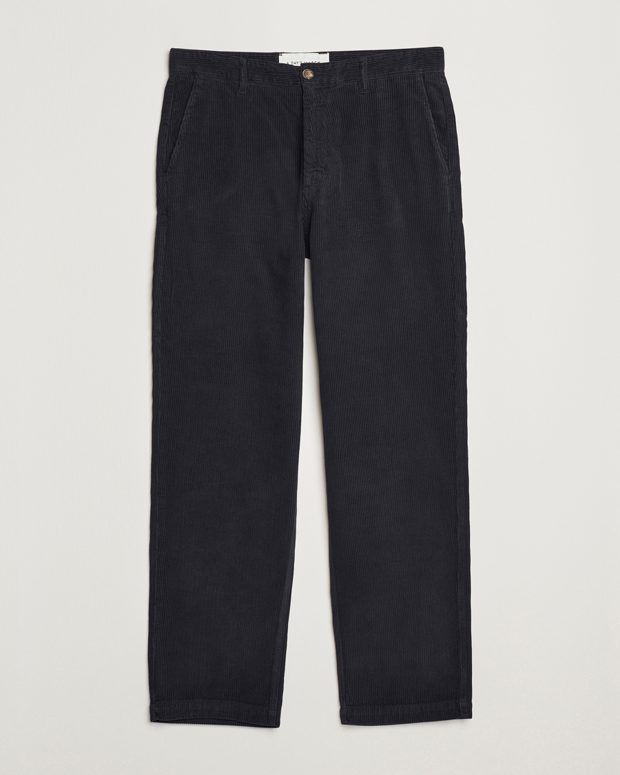 Herr | Byxor | A Day's March | Redwood Corduroy Trousers Black