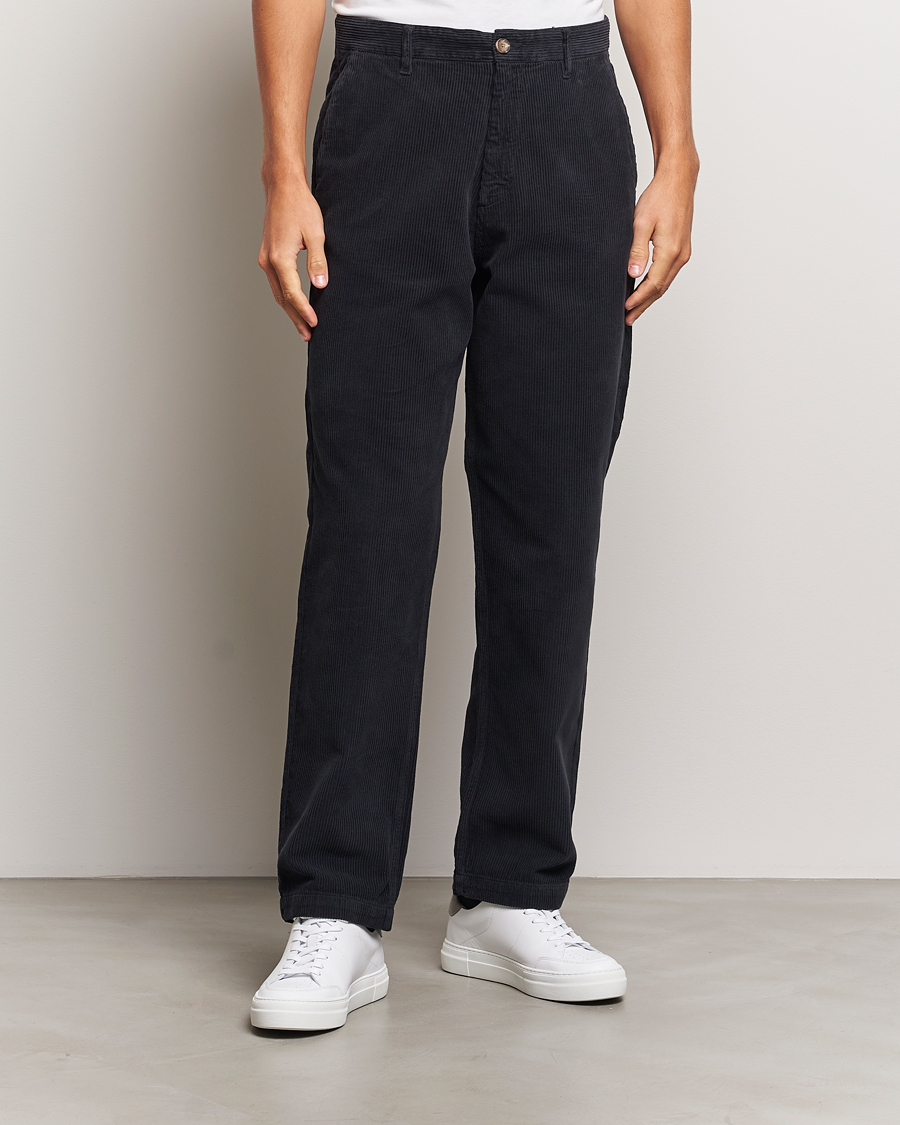 Herr | Byxor | A Day's March | Redwood Corduroy Trousers Black