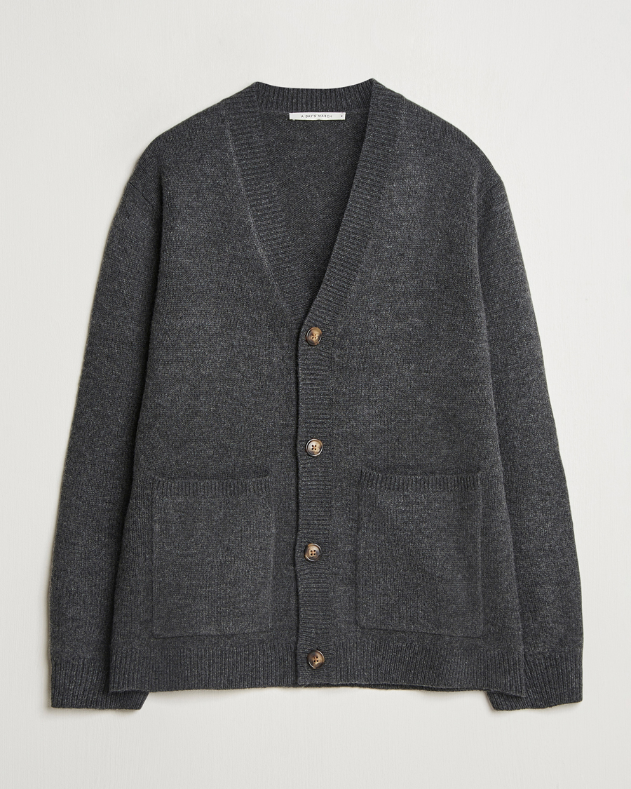 Herr | Tröjor | A Day's March | Jarrow Lambswool Cardigan Charcoal