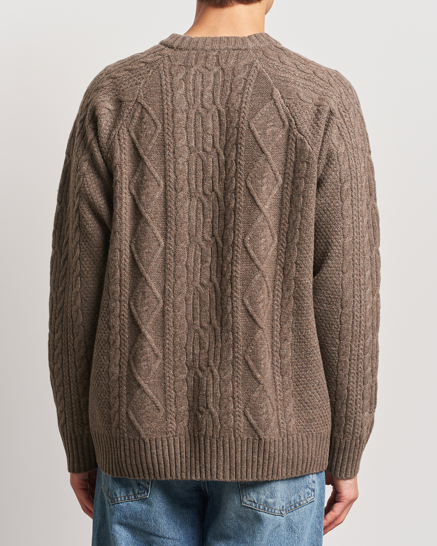 Herr | Tröjor | A Day's March | Atlas Aran Knit Lambswool Sweater Dark Taupe