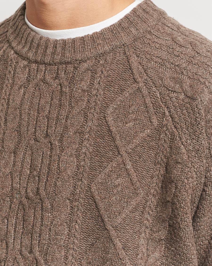 Herr | Tröjor | A Day's March | Atlas Aran Knit Lambswool Sweater Dark Taupe