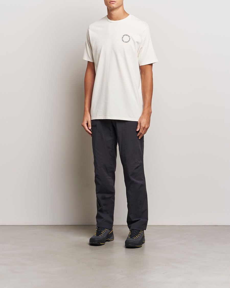Herr | T-Shirts | Patagonia | Spoke Stencil Responsibili T-Shirt Birch White