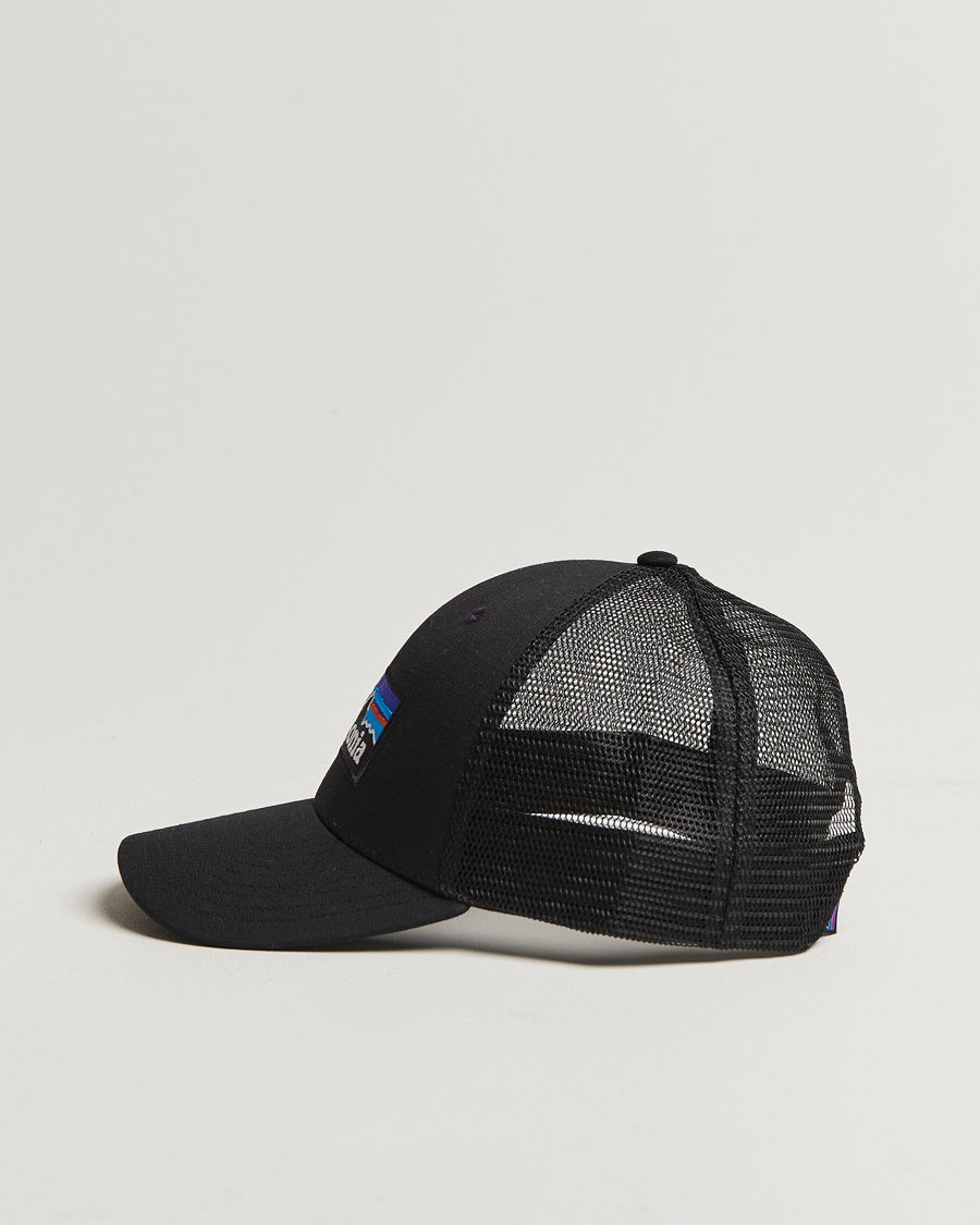 Herr | Patagonia P-6 Logo LoPro Trucker Hat Black | Patagonia | P-6 Logo LoPro Trucker Hat Black
