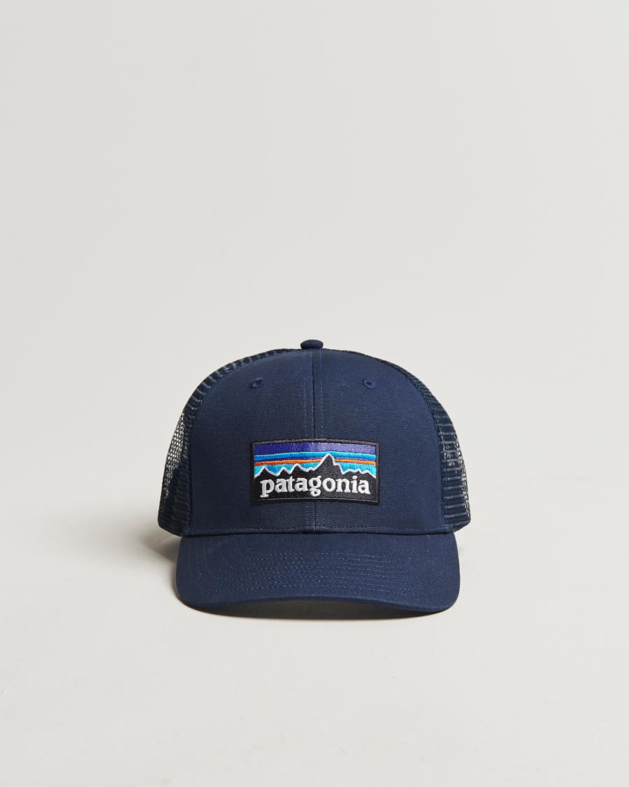 Herr | Hattar & kepsar | Patagonia | P-6 Logo Trucker Hat New Navy
