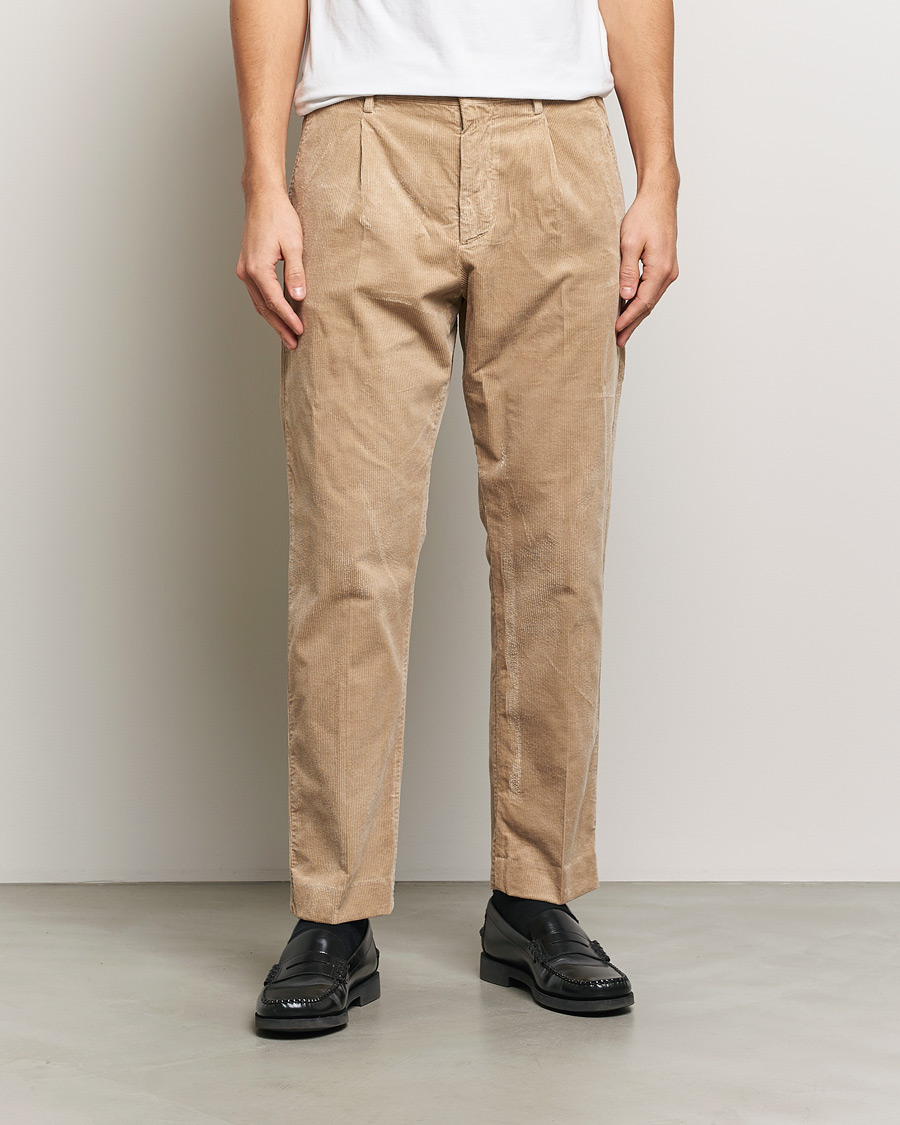 Herr | Byxor | NN07 | Bill Pleated Corduroy Pants White Peppar