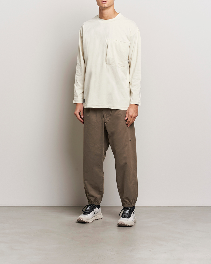 Herr | T-Shirts | Oakley | FGL Scratch Long Sleeve T-Shirt Bone