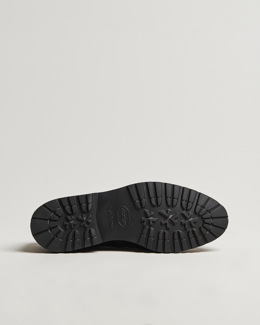 Herr | Brogues | Crockett & Jones x Tärnsjö Garveri | Crockett & Jones Pembroke Milled Grain Vibram Vi-Lite Black