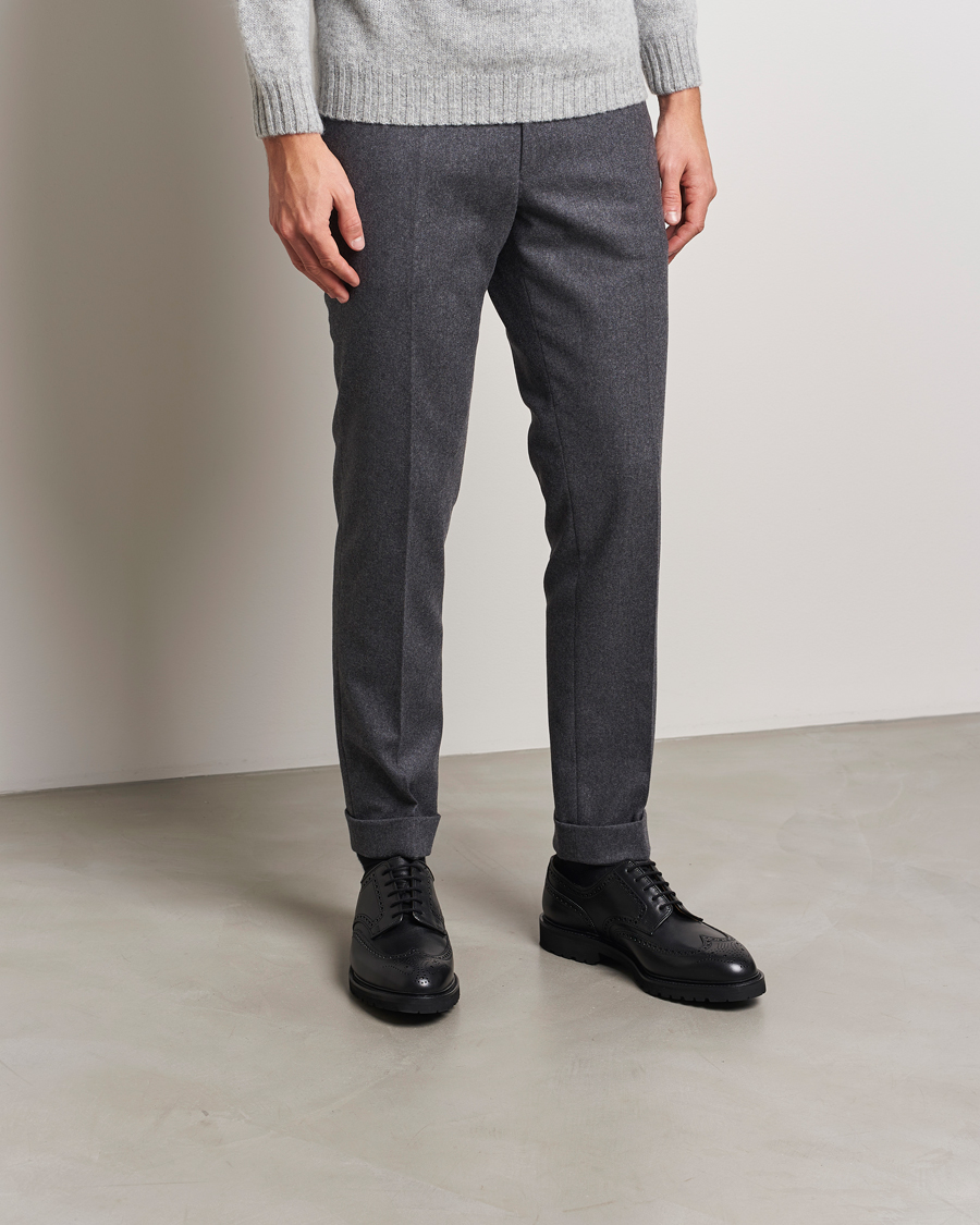 Herr | Brogues | Crockett & Jones x Tärnsjö Garveri | Crockett & Jones Pembroke Milled Grain Vibram Vi-Lite Black