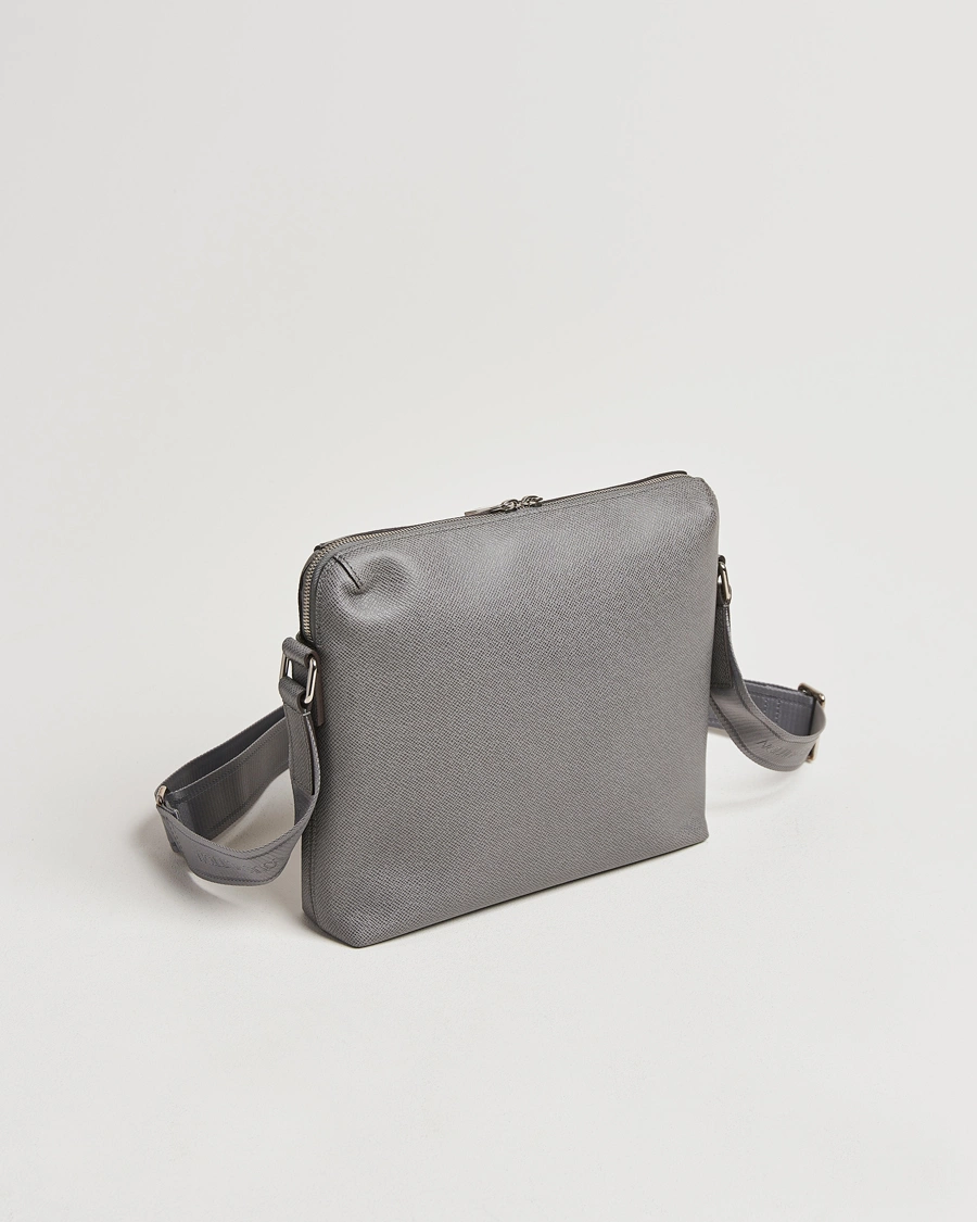 Herr | Pre-Owned & Vintage Bags | Louis Vuitton Pre-Owned | Gray Taiga PM Messenger Bag Grigori