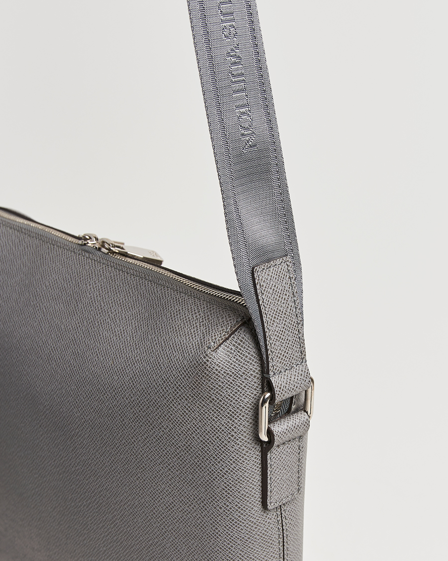 Herr | Pre-Owned & Vintage Bags | Louis Vuitton Pre-Owned | Gray Taiga PM Messenger Bag Grigori