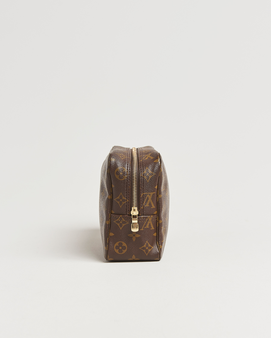 Herr | Pre-Owned & Vintage Bags | Louis Vuitton Pre-Owned | Trousse Toilette 28 Bag Monogram