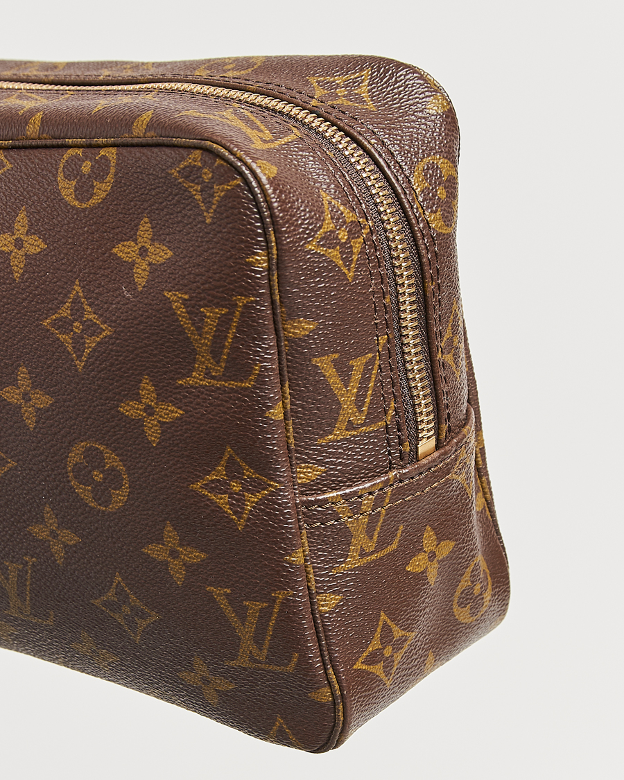 Herr | Pre-Owned & Vintage Bags | Louis Vuitton Pre-Owned | Trousse Toilette 28 Bag Monogram