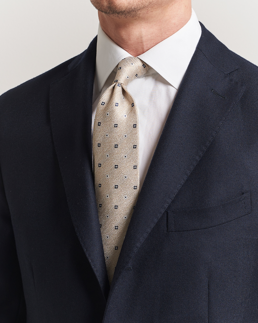 Herr | Slipsar | Amanda Christensen | Silk/Linen Printed Flower 8cm Tie Sand