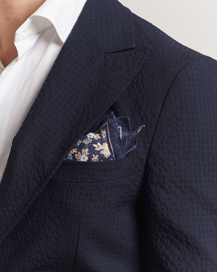 Herr | Näsdukar | Amanda Christensen | Linen Printed Flower Pocket Square Navy