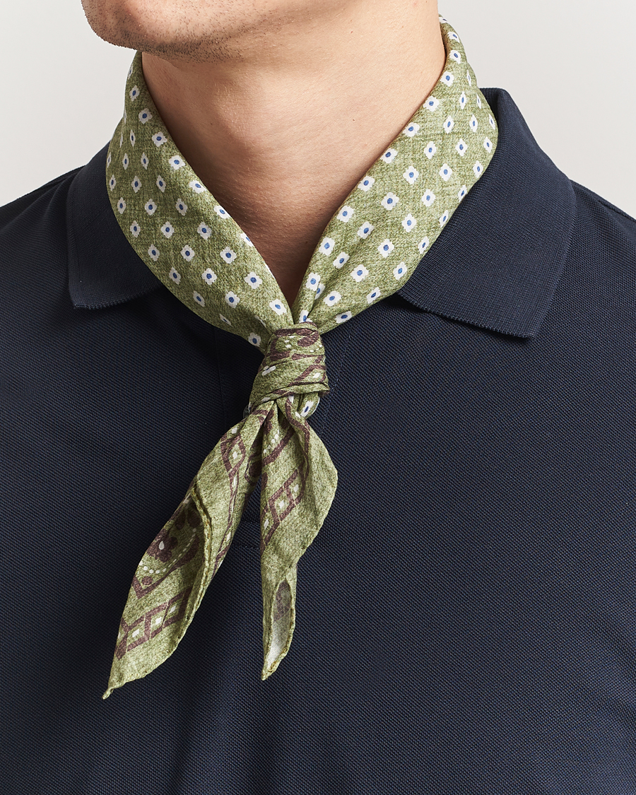Herr | Scarves | Amanda Christensen | Cotton Voilé Printed Flower Bandana Green