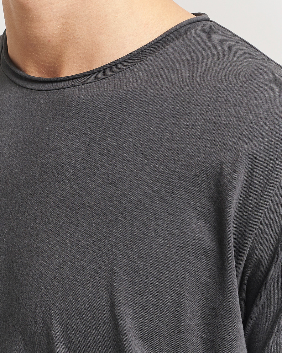 Herr | T-Shirts | Filippa K | Roll Neck Crew Neck T-Shirt Charcoal Grey