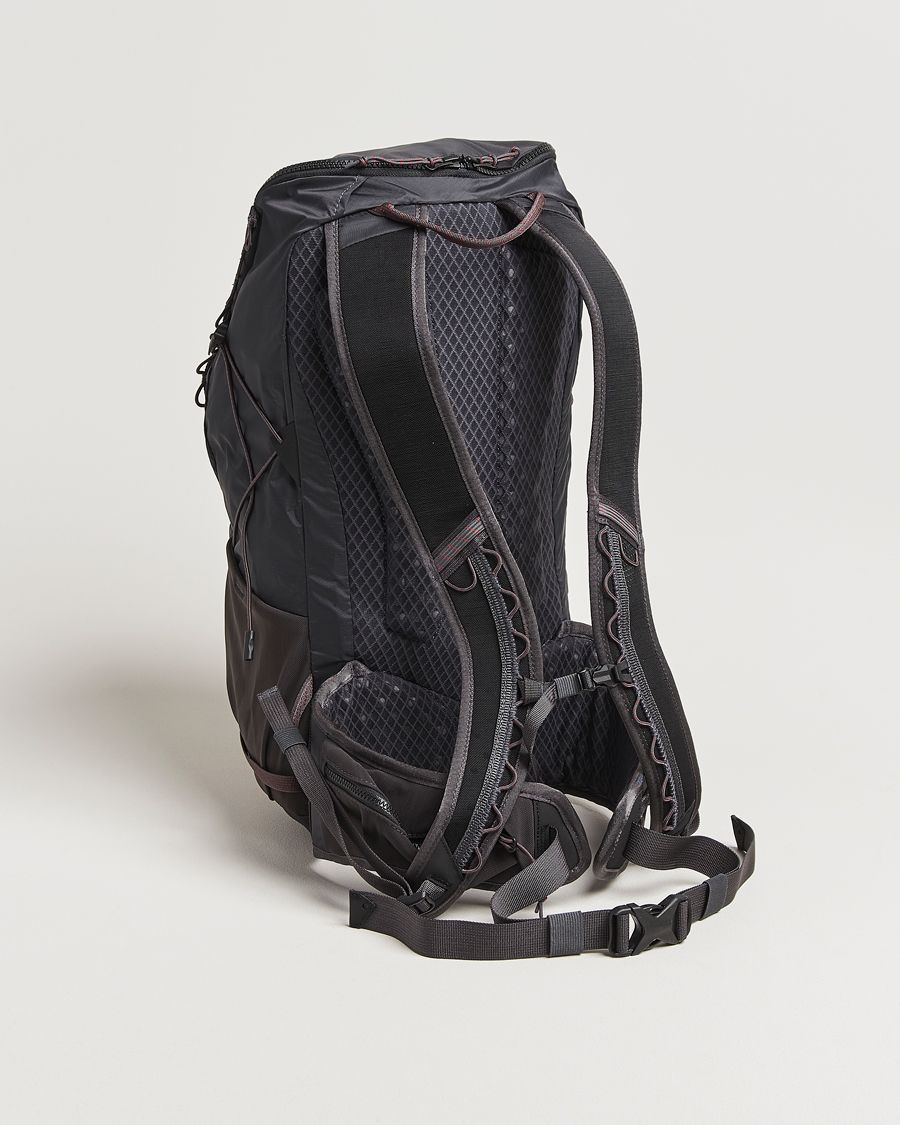 Herr | Väskor | Klättermusen | Gilling Backpack 20L Raven