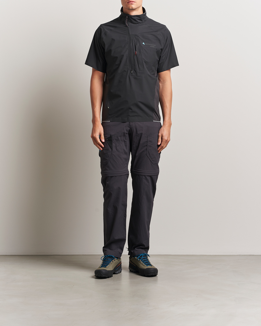 Herr | T-Shirts | Klättermusen | Vidre Zip Short Sleeve Shirt Black