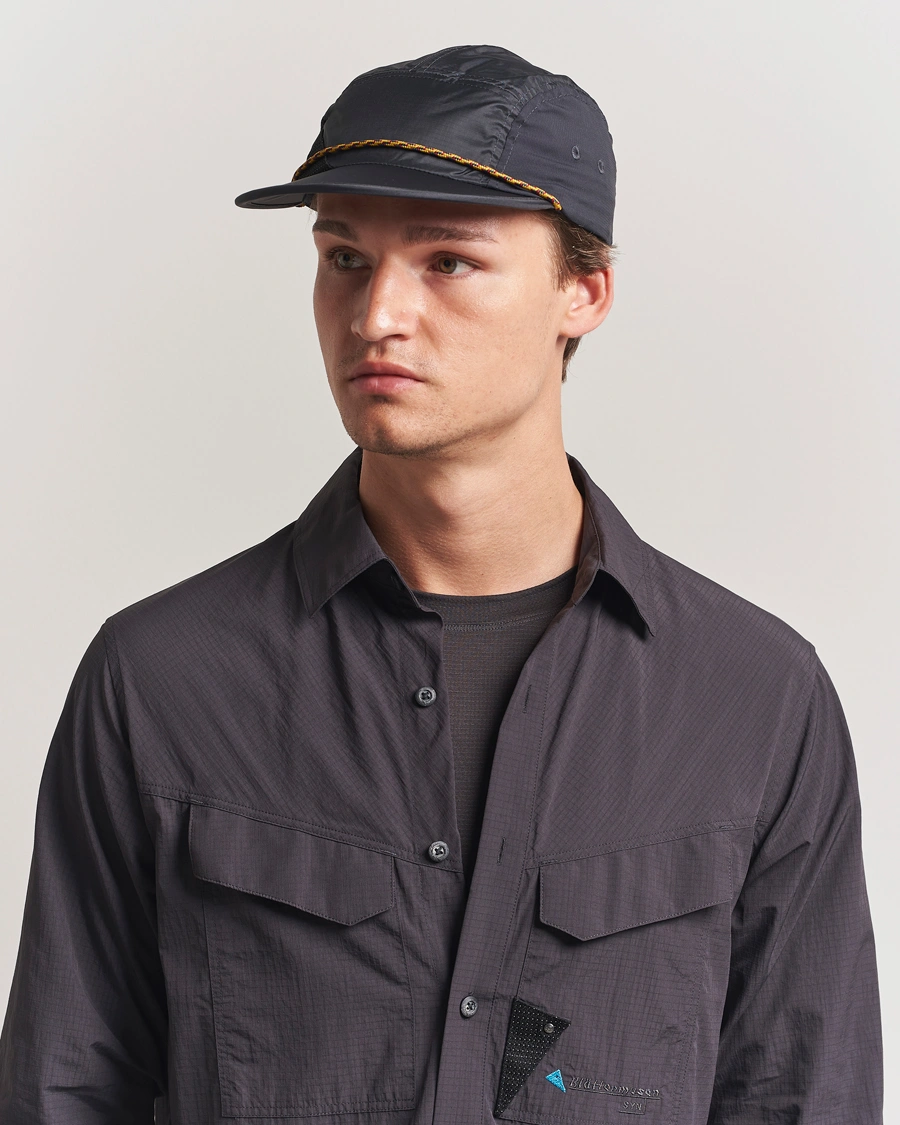 Herr | Accessoarer | Klättermusen | Runa Five Panel Cap Raven