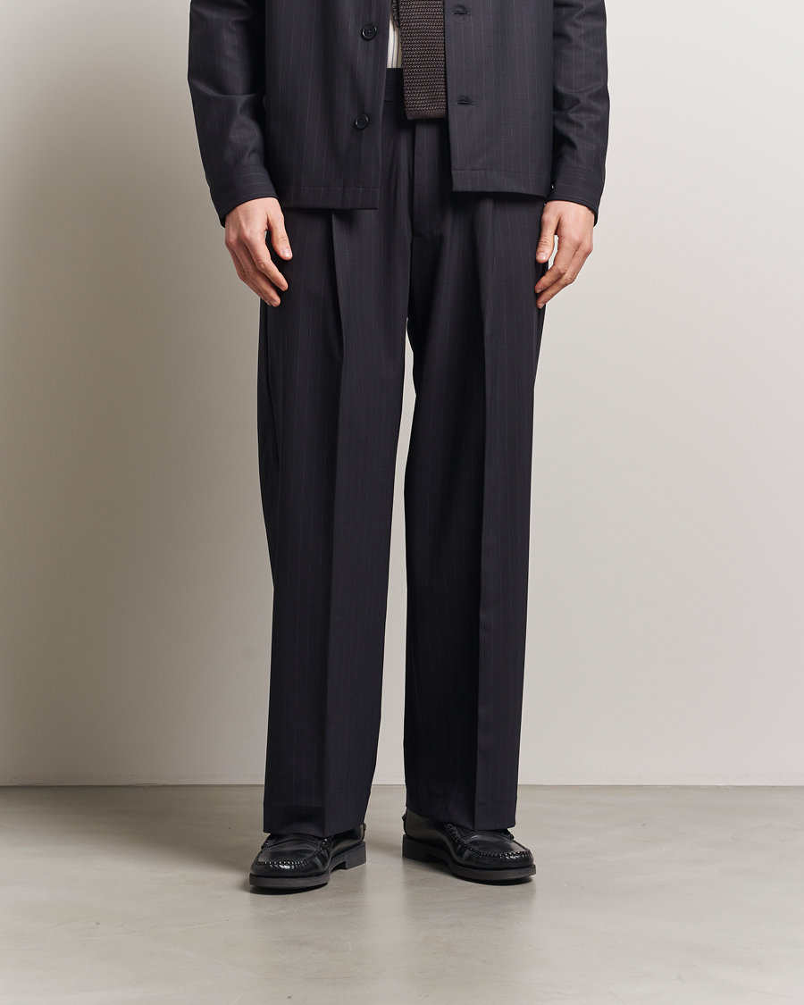Herr | Byxor | NN07 | Kay Wool Pinstriped Drawstring Trousers Navy