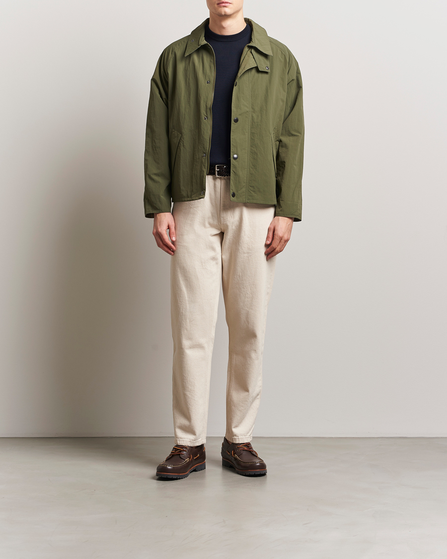 Herr | Jackor | Barbour Heritage | Transport Lightweight Showerproof Jacket Fern