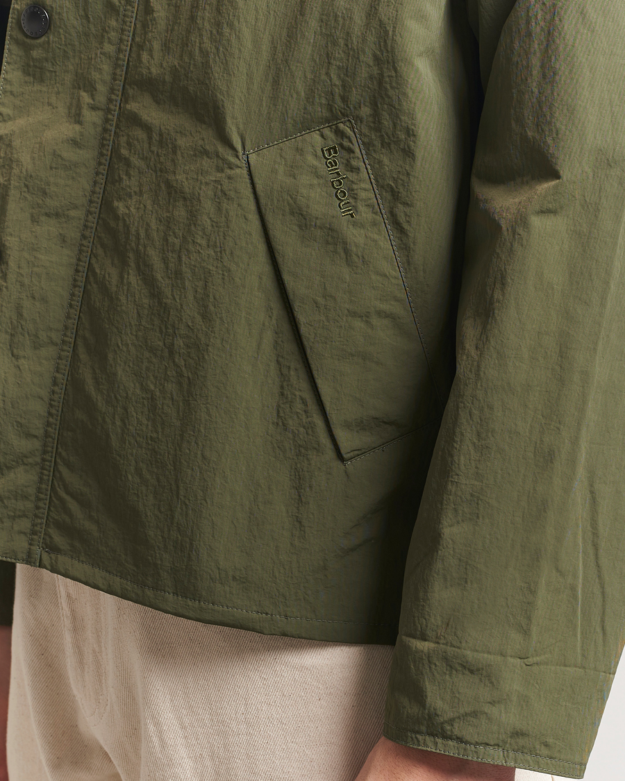 Herr | Jackor | Barbour Heritage | Transport Lightweight Showerproof Jacket Fern