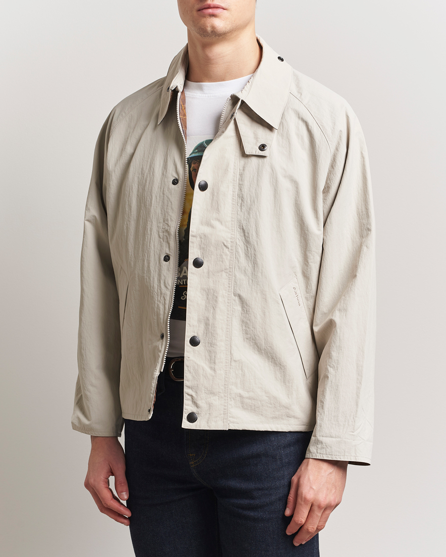 Herr | Jackor | Barbour Heritage | Transport Lightweight Showerproof Jacket Mist