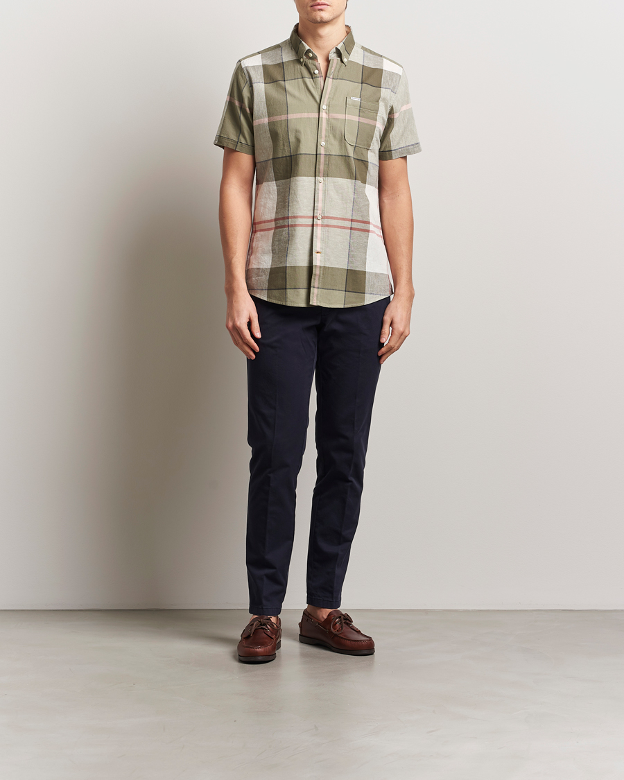 Herr | Skjortor | Barbour Lifestyle | Douglas Short Sleeve Shirt Glenmore Olive