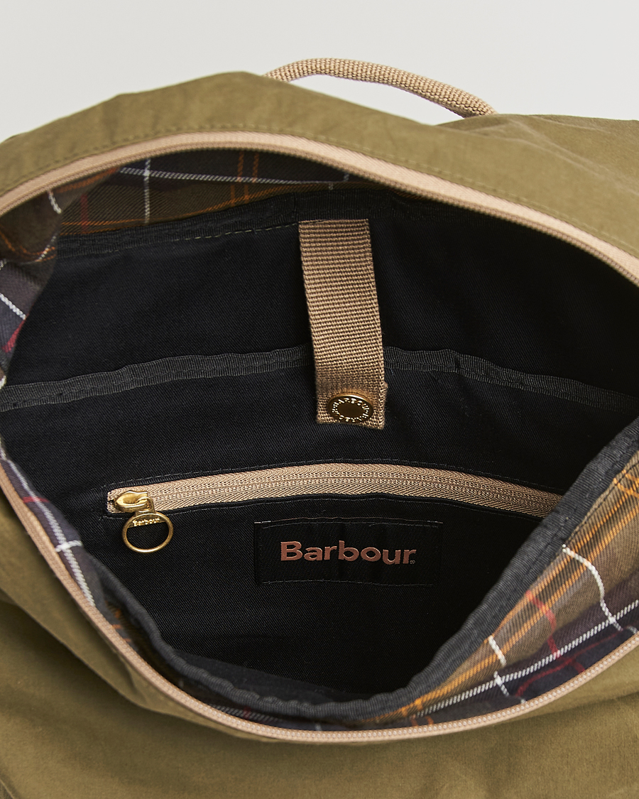 Herr | Väskor | Barbour Lifestyle | Transport Foldover Backpack Dusky Green
