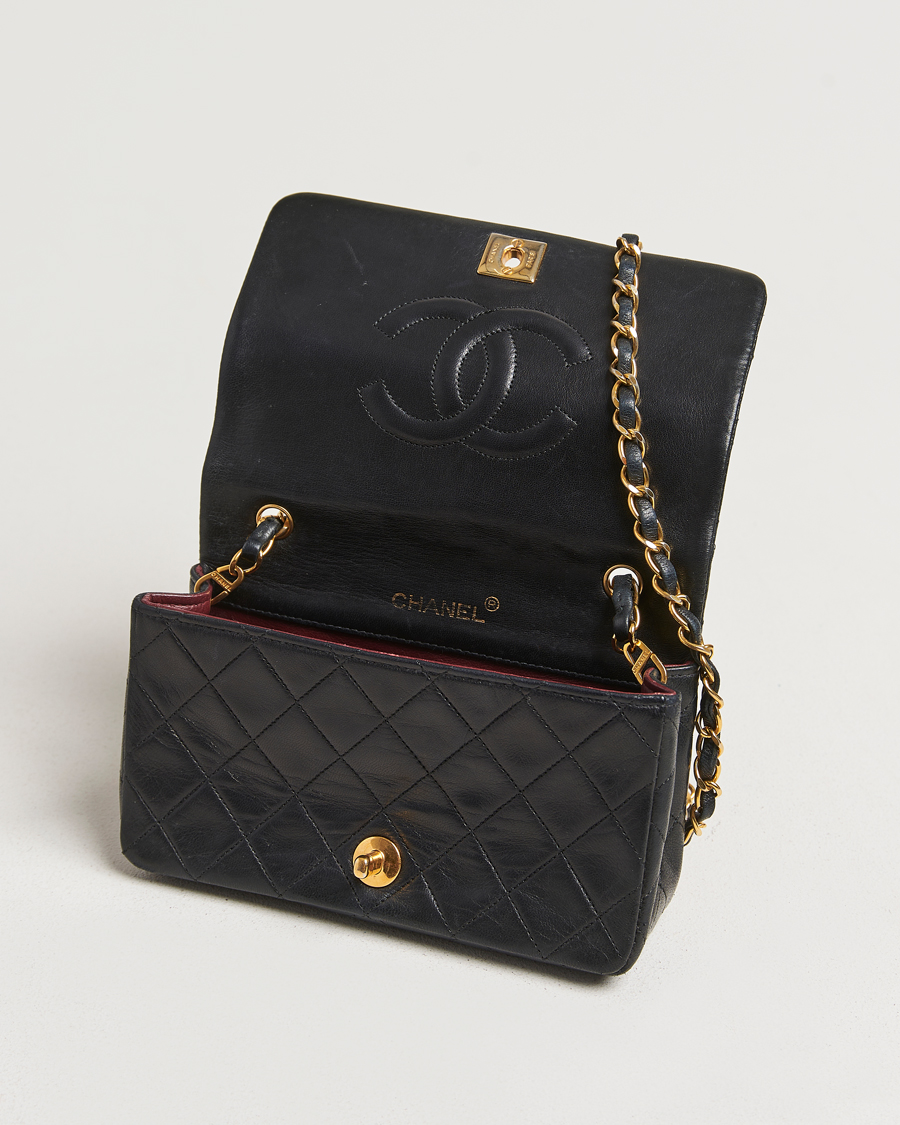 Herr | Chanel Pre-Owned Mini Single Full Flap Bag Black Lambskin | Chanel Pre-Owned | Mini Single Full Flap Bag Black Lambskin