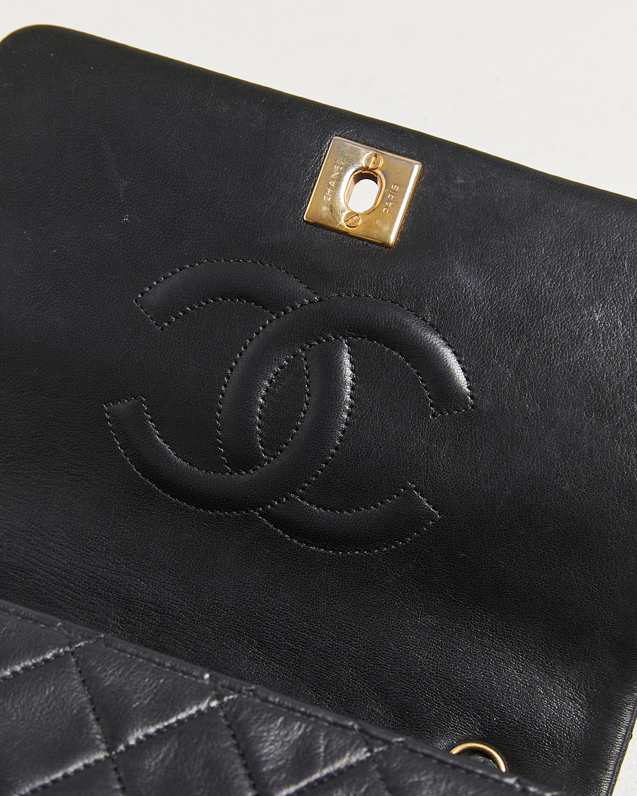 Herr | Chanel Pre-Owned Mini Single Full Flap Bag Black Lambskin | Chanel Pre-Owned | Mini Single Full Flap Bag Black Lambskin