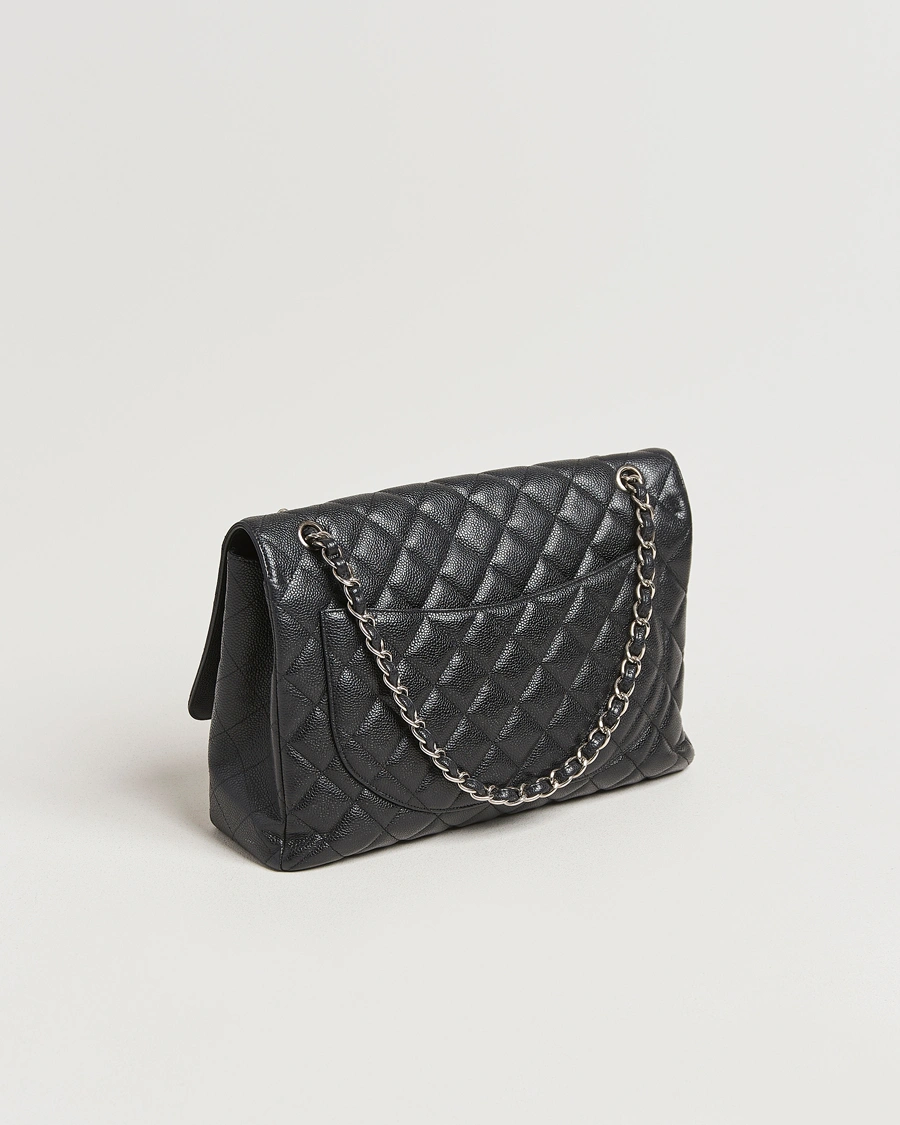 Herr | Gifts for Her | Chanel Pre-Owned | Classic Single Flap Maxi Black Caviar