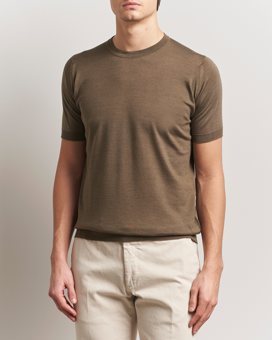 Herr | T-Shirts | John Smedley | Hilcote Wool/Sea Island Cotton T-Shirt Sepia Green