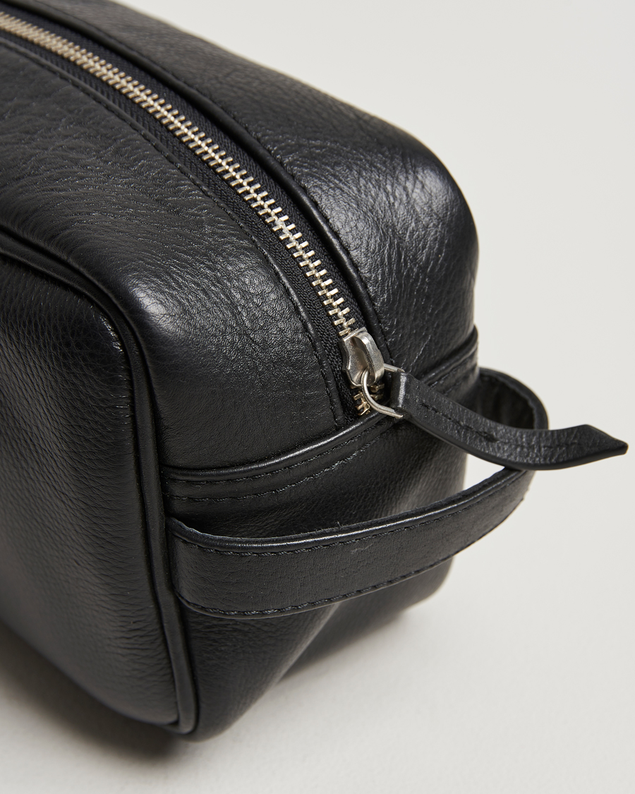 Herr | Väskor | LES DEUX | Leather Washbag Black