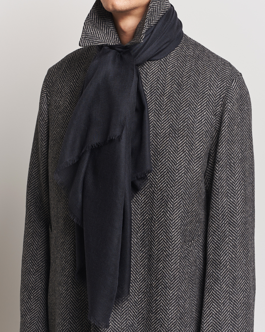 Herr | Halsdukar | Piacenza Cashmere | Chic Cashmere Scarf Navy