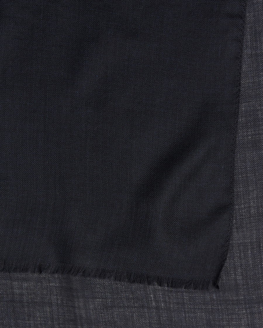 Herr | Piacenza Cashmere Chic Cashmere Scarf Navy | Piacenza Cashmere | Chic Cashmere Scarf Navy