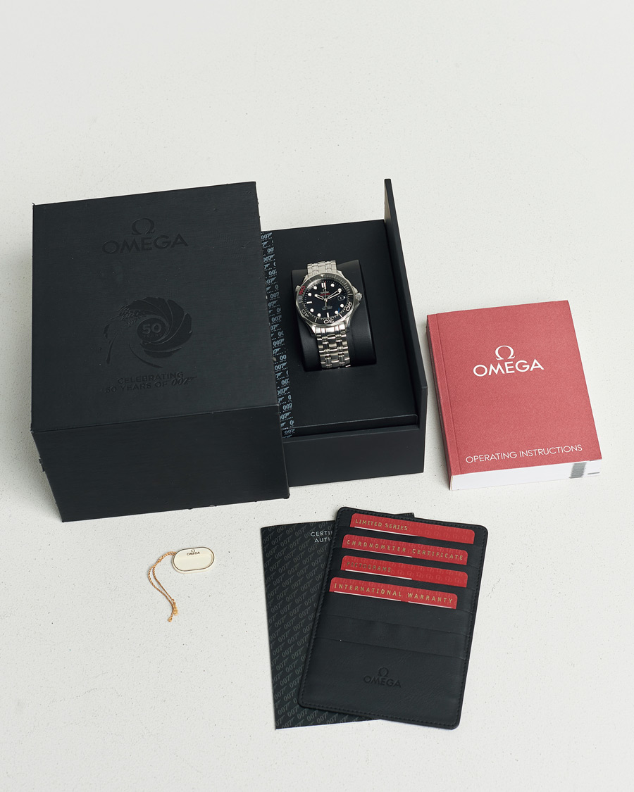 Herr | Pre-Owned & Vintage Watches | Omega Pre-Owned | SMP 300M James Bond 007