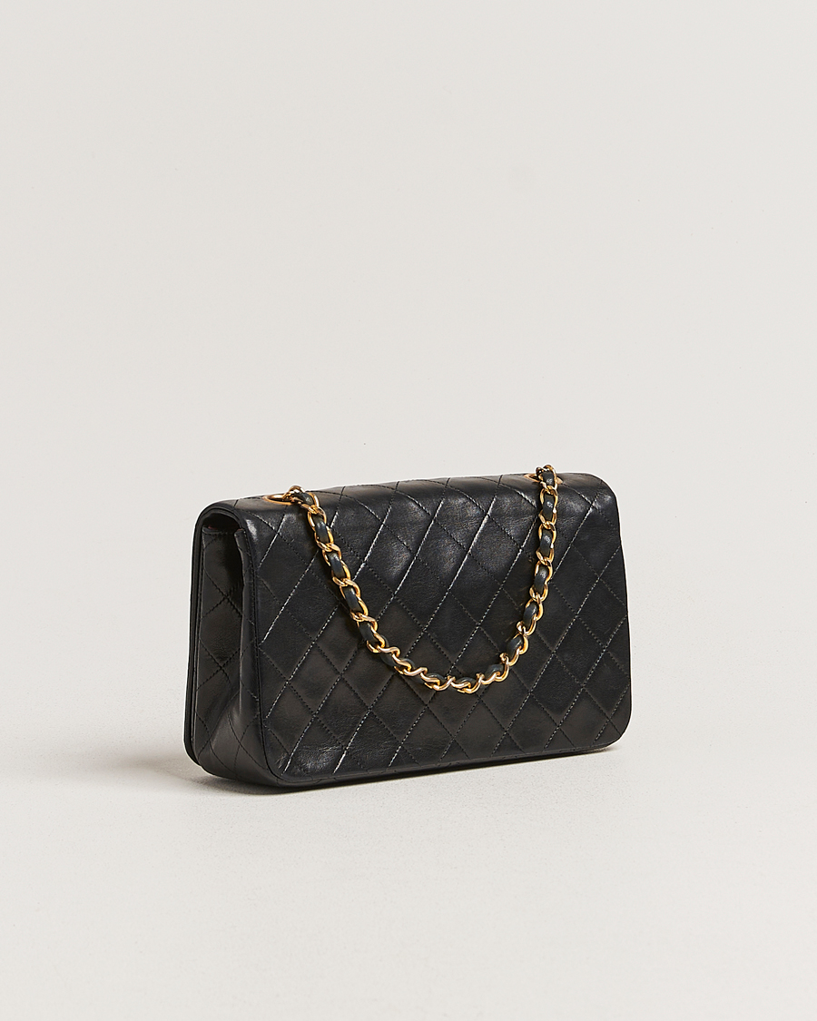 Herr | Chanel Pre-Owned Matelassé Single Full Flap Bag Black | Chanel Pre-Owned | Matelassé Single Full Flap Bag Black